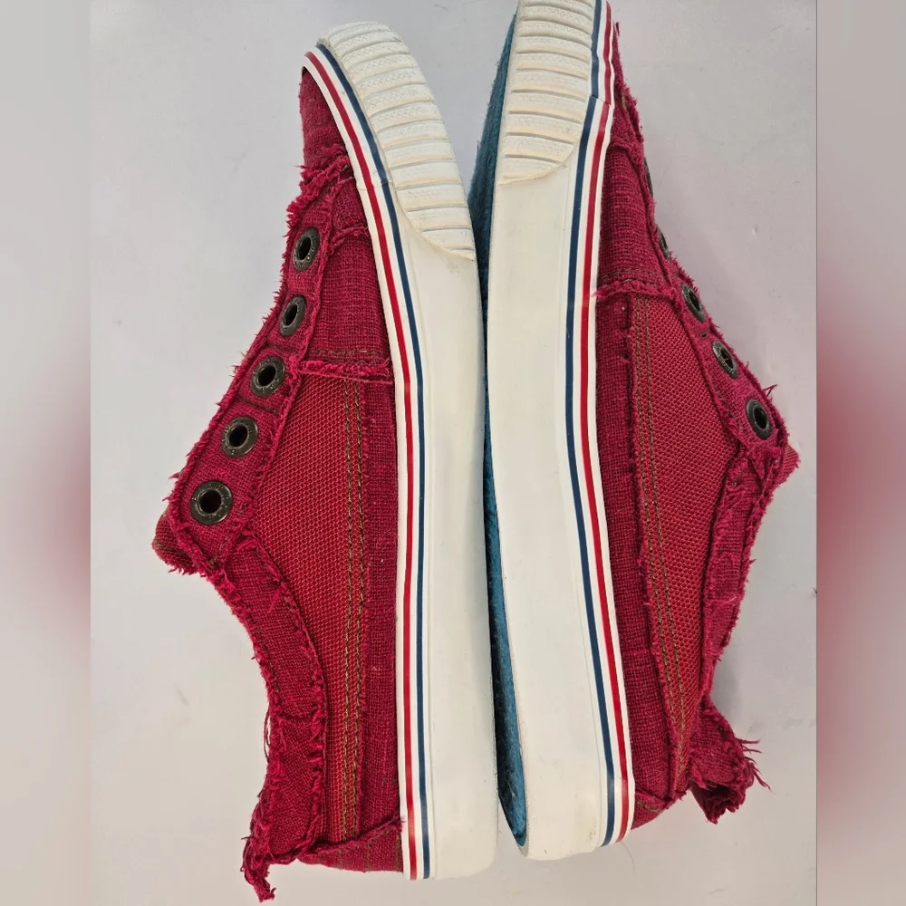 Blowfish Malibu Women's Play Sneaker,‎ Solid Red, Size 7 US - Picture 6 of 10